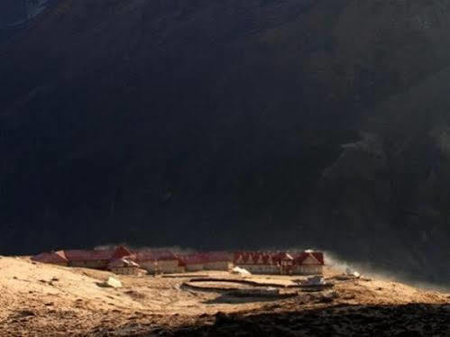Mountain Lodges Of Nepal - Kongde Exteriör bild